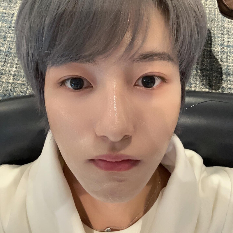 230702 NCT Renjun Instagram update documents 1