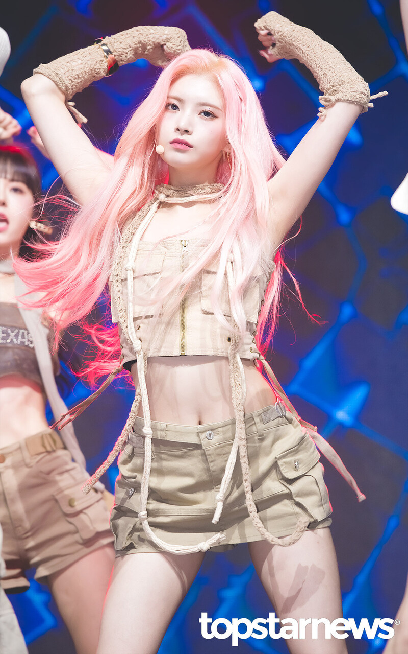 230818 EVERGLOW Yiren - 'ALL MY GIRLS' Showcase documents 4