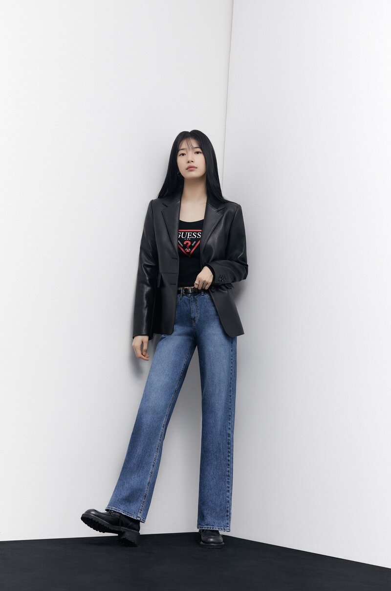 Bae Suzy for GUESS 2022 FW Collection documents 2