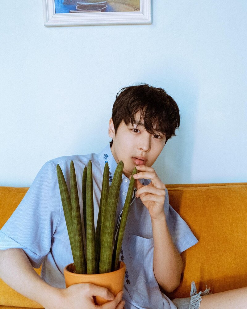 Choi Byungchan 2023 profile photoshoot documents 5
