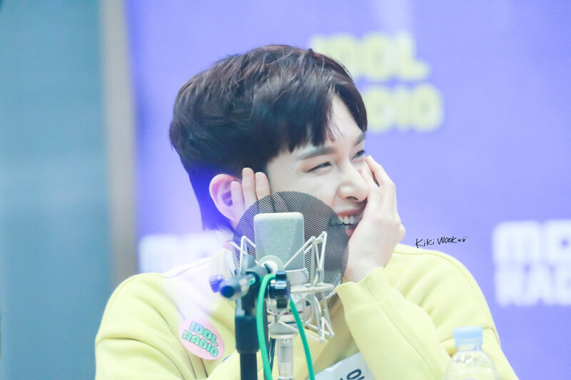 190108 Ryeowook at Idol Radio documents 10