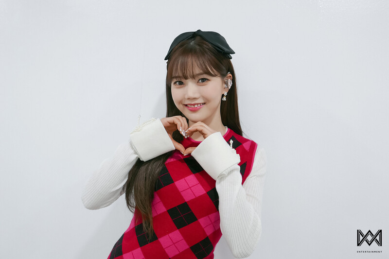 220323 WM Naver Post - OH MY GIRL - Year End Stages Behind documents 16