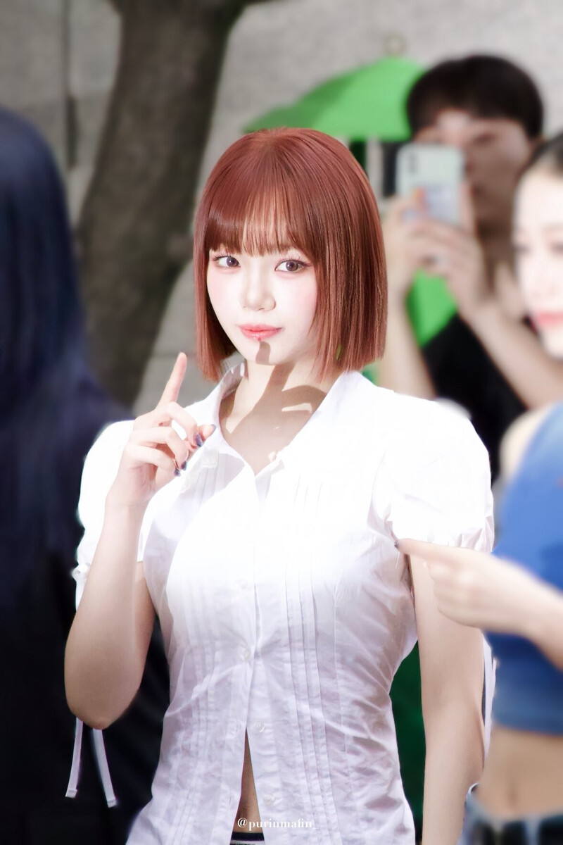 240906 LE SSERAFIM Chaewon - Music Bank Mini Fan Meeting & Commute documents 3