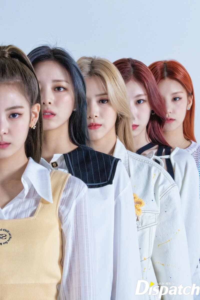 210427 ITZY 'GUESS WHO' Promotion Photoshoot by Dispatch documents 2
