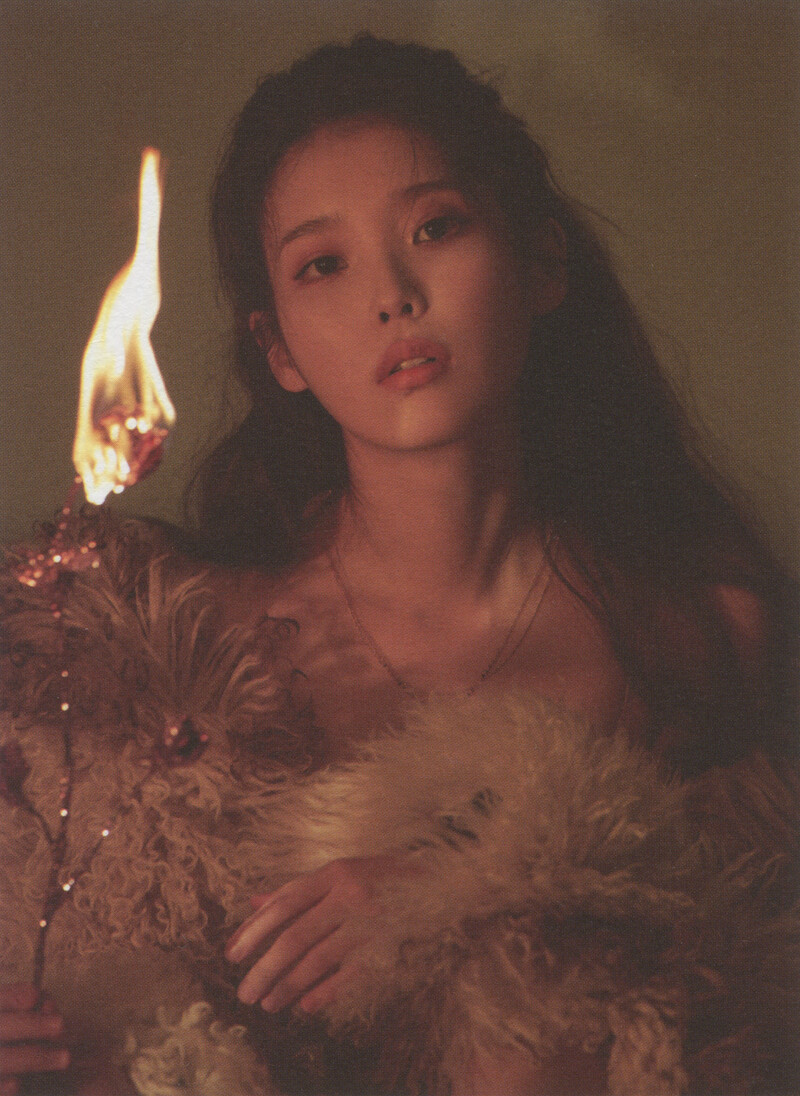 IU - 'LILAC' Photobook [SCANS] documents 9