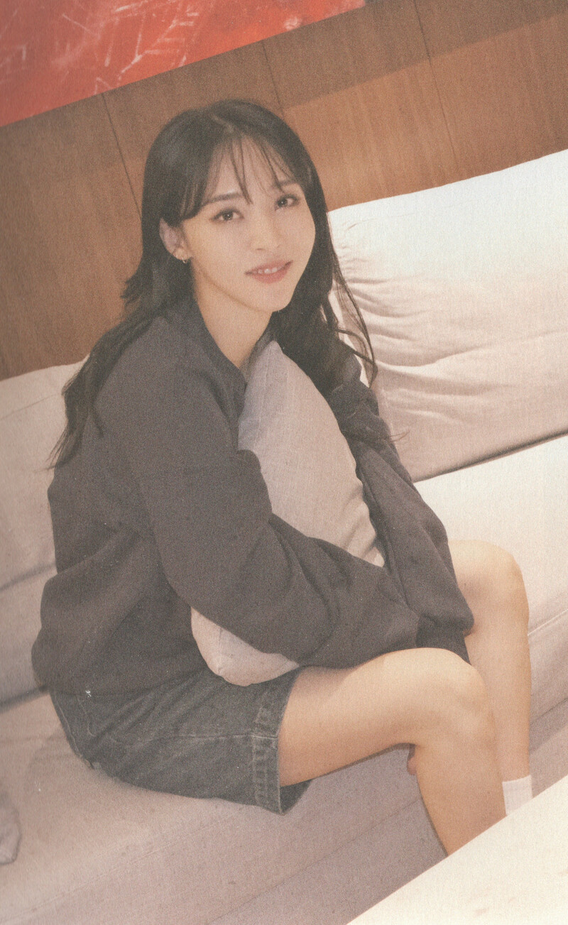 MAMAMOO 1st Single Album 'ACT 1, SCENE 1' [SCANS] documents 1