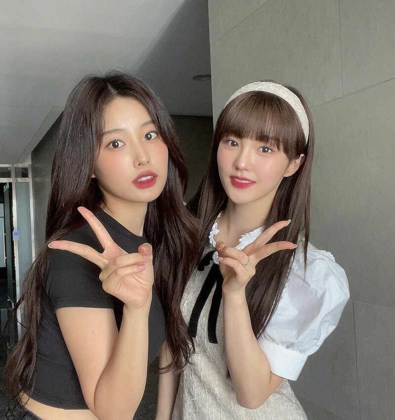 211221 woo!ah! Twitter Update - Nana & Hyewon documents 3