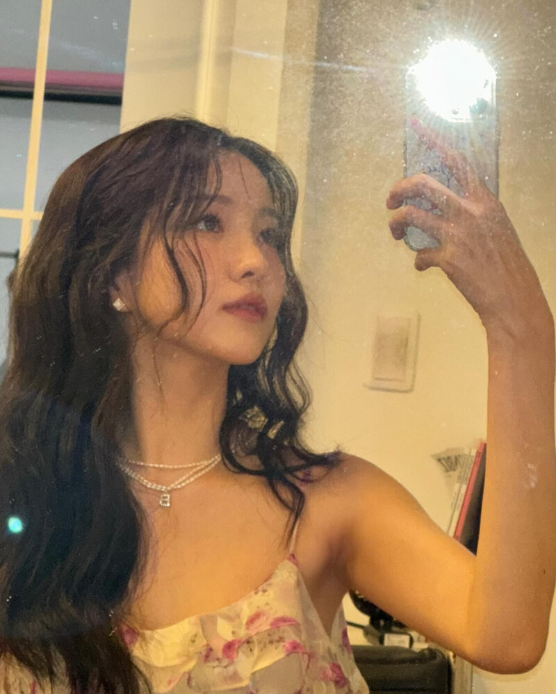 240809 Sowon Instagram Update documents 2