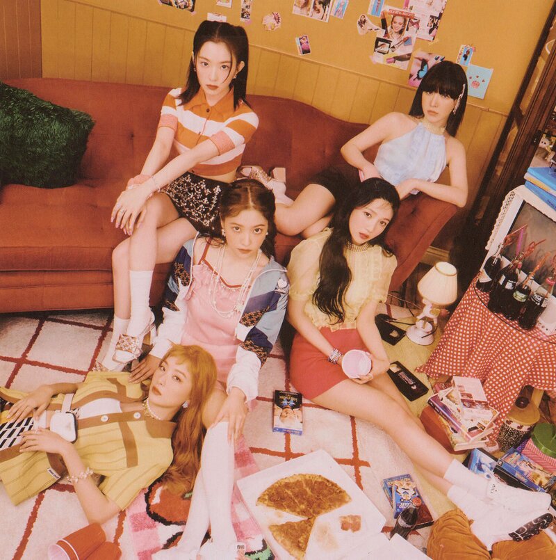 Red Velvet - The 6th Mini Album 'Queendom' (scans) documents 4