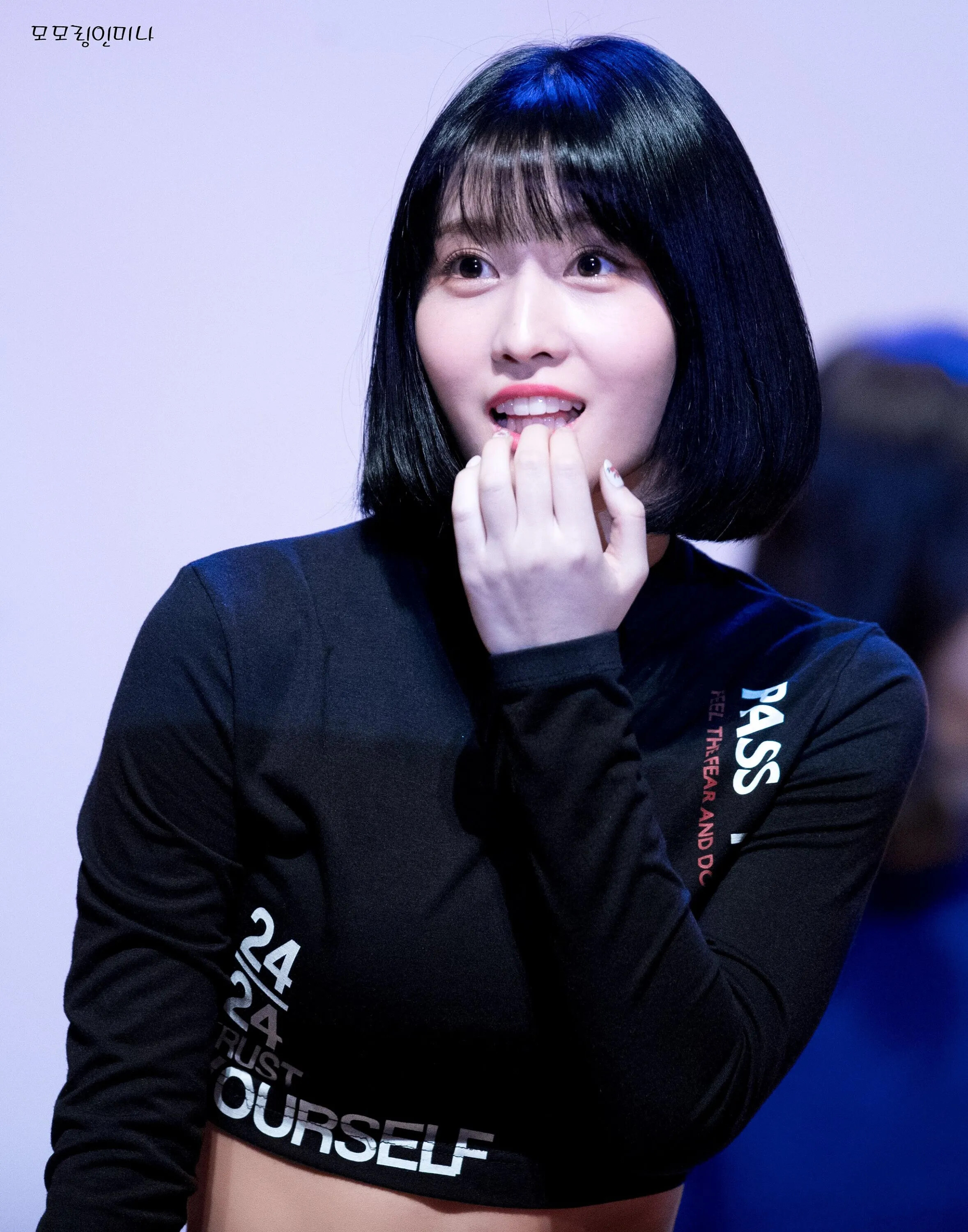 March 10 18 Twice Momo Kpopping