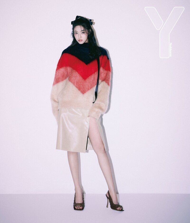 Seolhyun for Y Magazine Issue No.8 documents 4