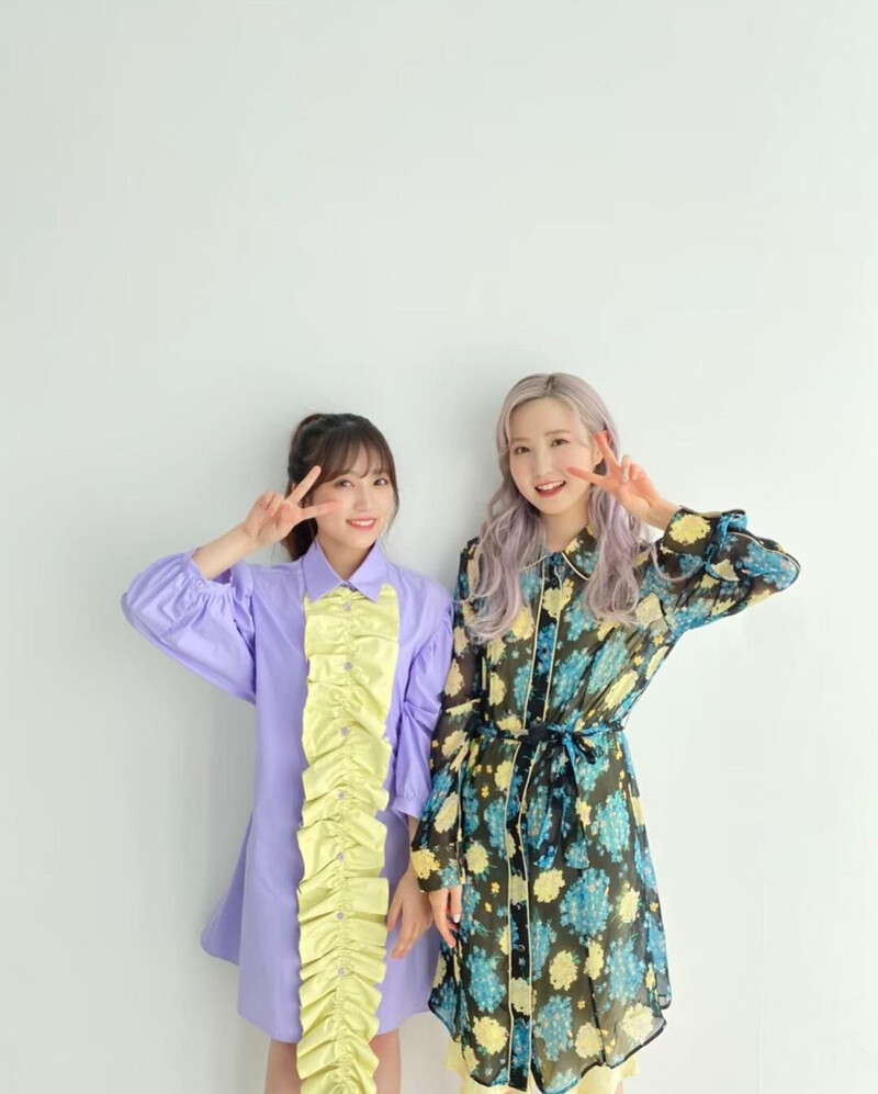 220712 Yabuki Nako and Hitomi Honda Instagram Update documents 6