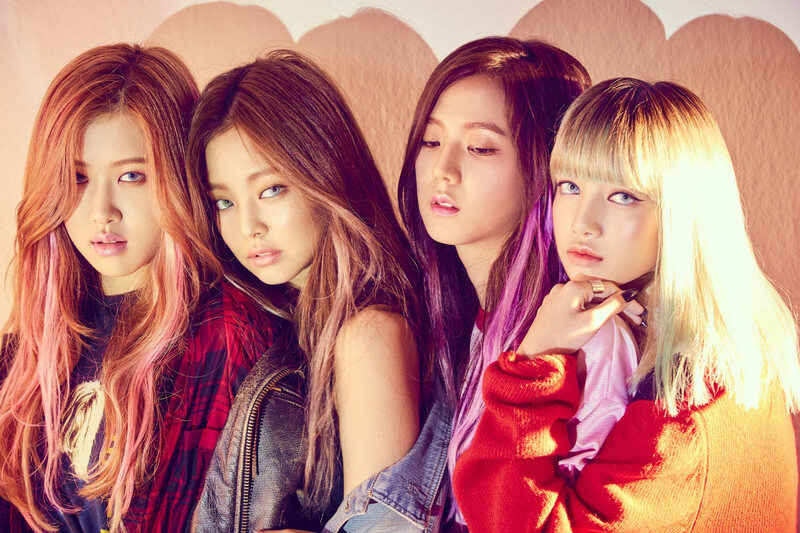 BLACKPINK 1st Japan Debut 'BLACKPINK'  Japan Mini Album documents 1