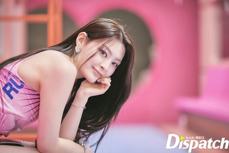 220222 STAYC Seeun - 2nd Mini Album 'YOUNG-LUV.COM' Promotion Photoshoot by Dispatch documents 2