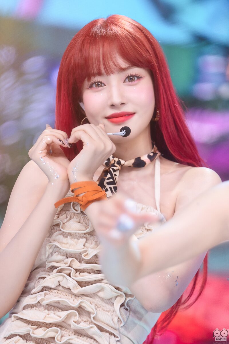 220724 STAYC J - 'BEAUTIFUL MONSTER' at SBS Inkigayo documents 3