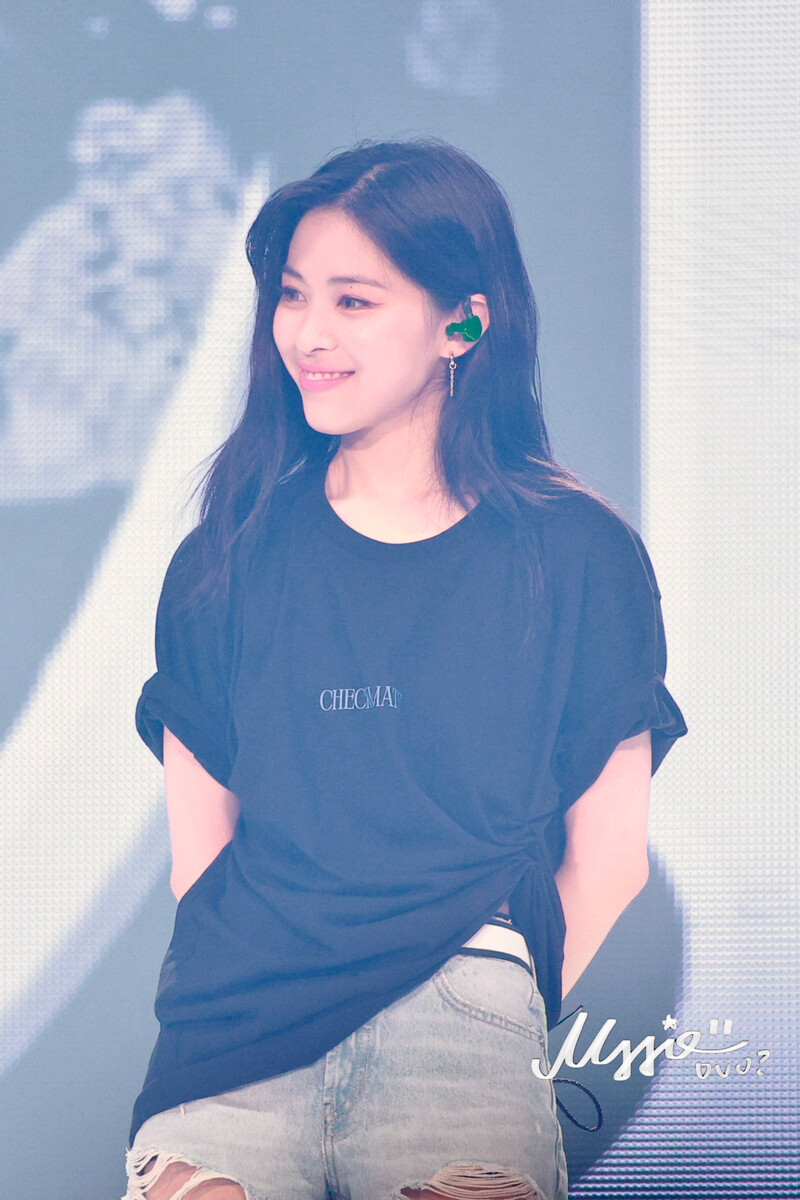 220807 ITZY Ryujin - 1st World Tour 'CHECKMATE' in Seoul Day 2 documents 20