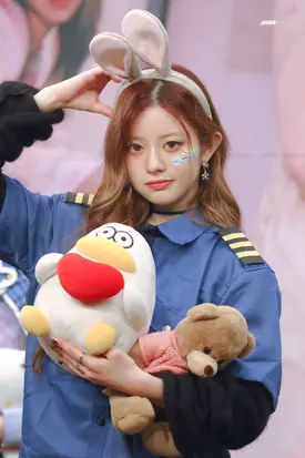 241103 Minju at Aladin Fansign