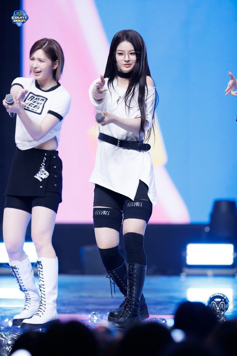 240125 NMIXX Sullyoon - 'DASH' at M Countdown documents 11