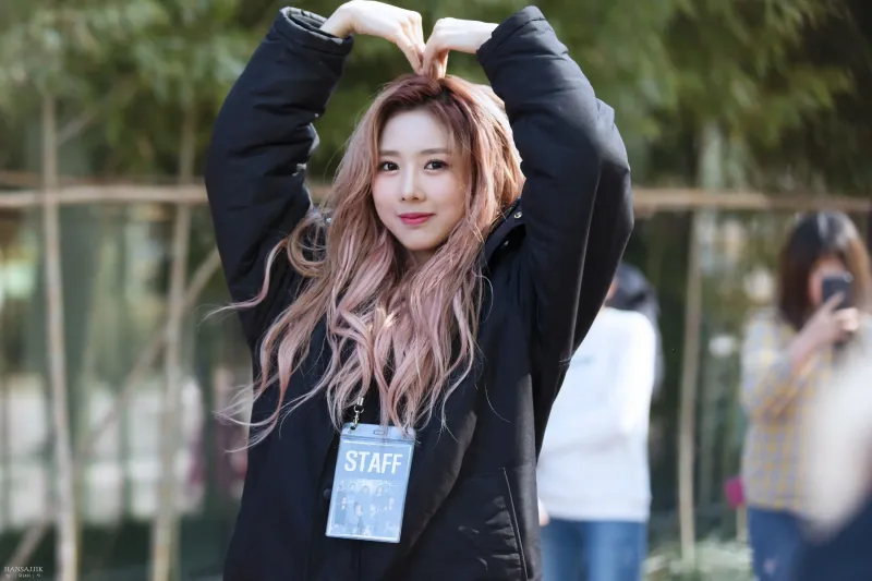 Yoohyeon944.jpg