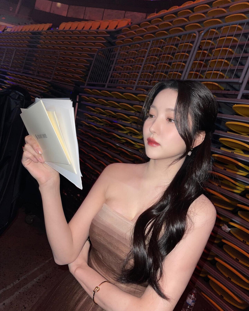 230119 Sowon Instagram Update documents 2