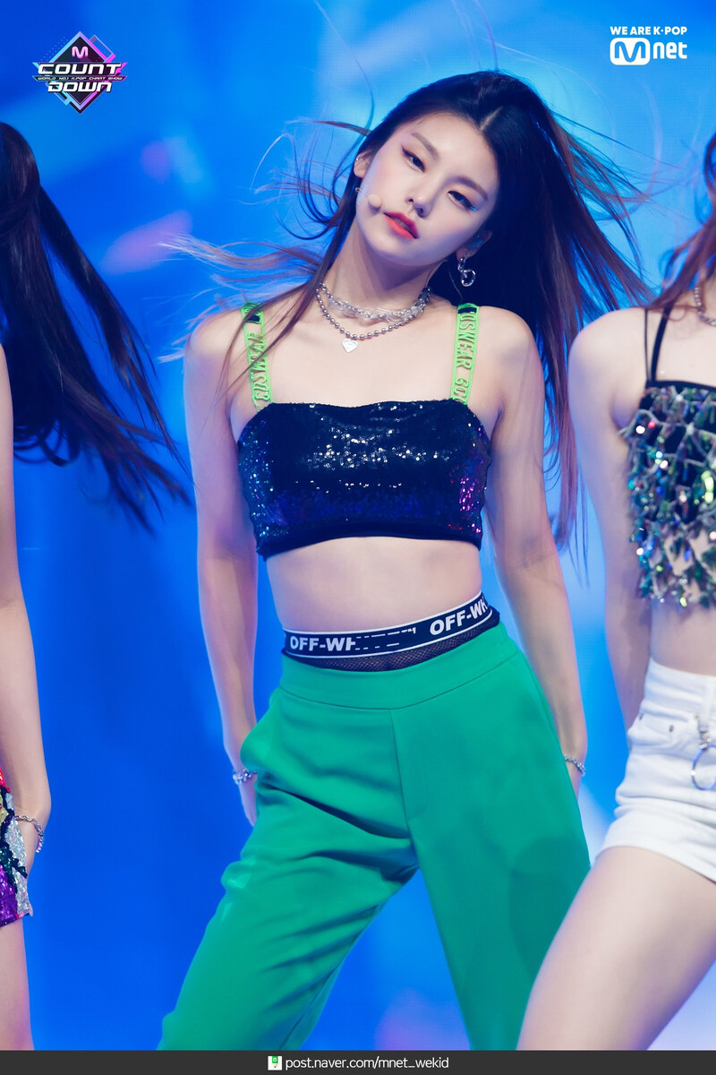 190822 ITZY - 'ICY' at M COUNTDOWN documents 13