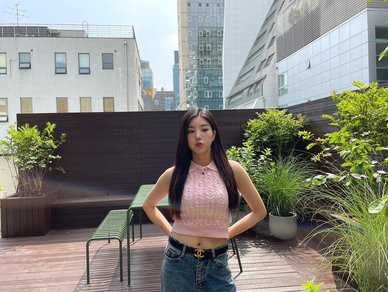 210625 Kwon Eunbi Instagram Update documents 4