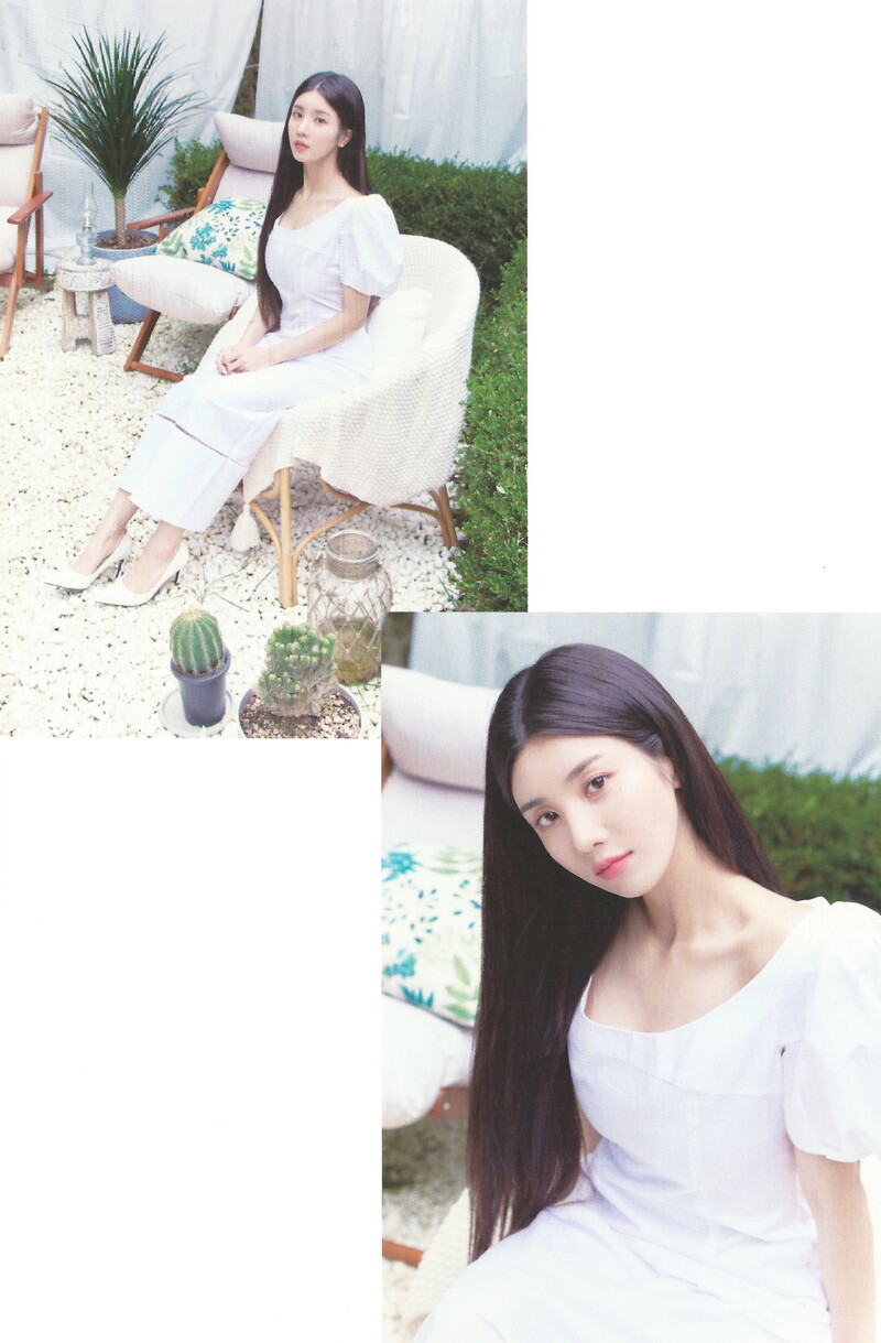 Kwon Eunbi 2022 Season's Greetings (Scans) documents 26