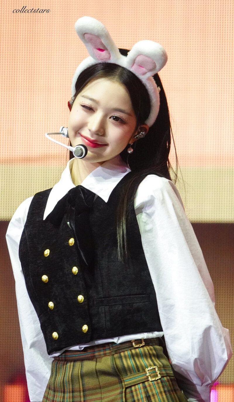 230212 IVE Wonyoung - The First Fan Concert 'The Prom Queens' Day 2 documents 3