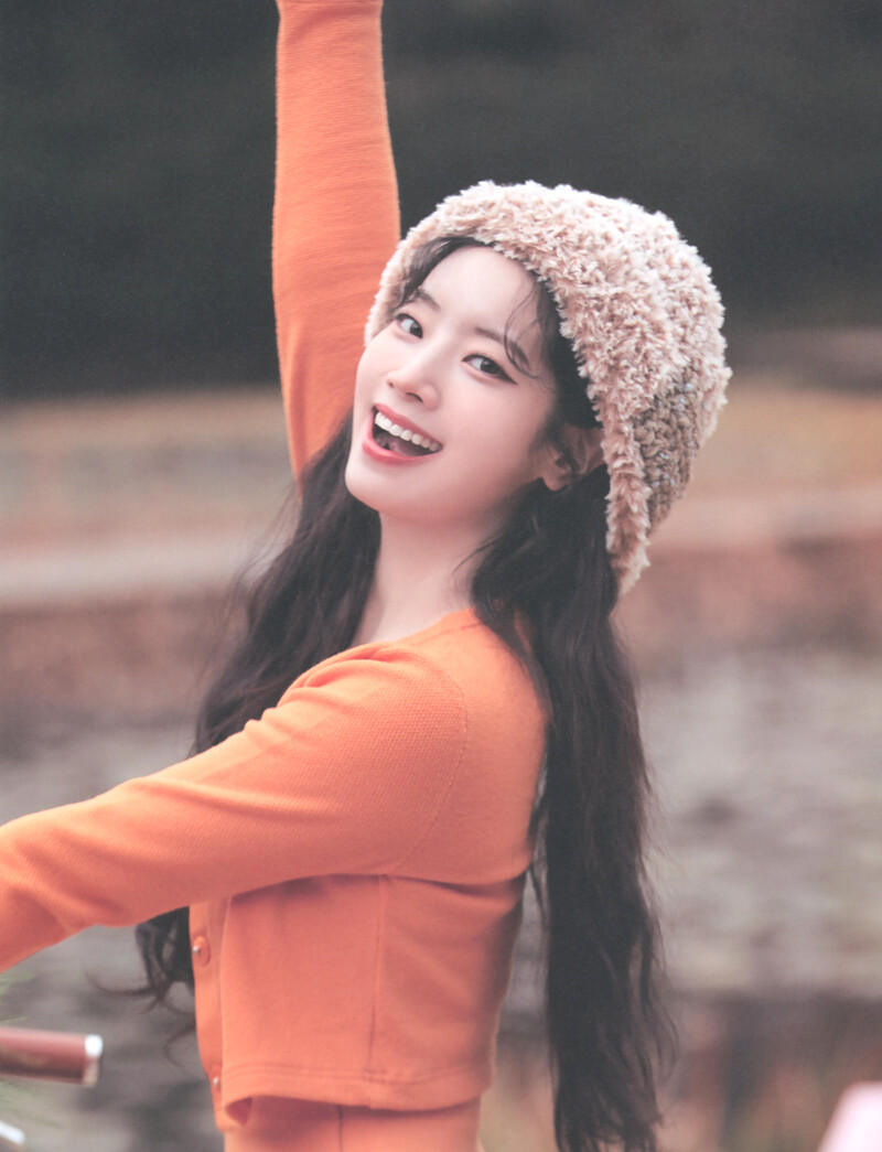 Yes, I am Dahyun Photobook (Scans) documents 4