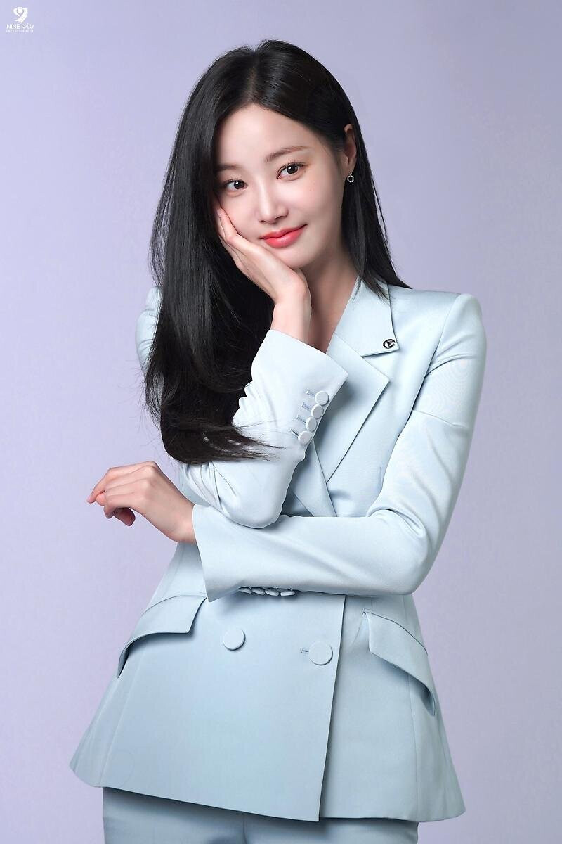 230707 9Ato Entertainment Naver Post - Yeonwoo 'MBC NUMBERS Photoshoot Behind' documents 6