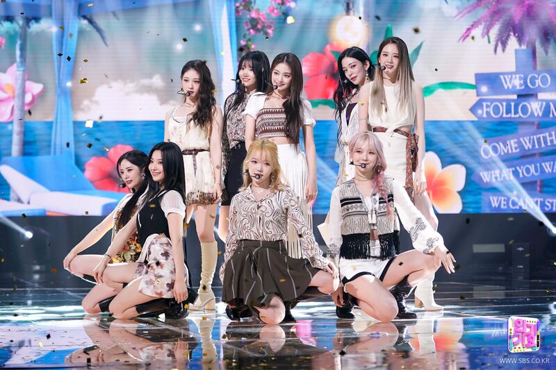 210530 fromis_9 - 'WE GO' at Inkigayo documents 1