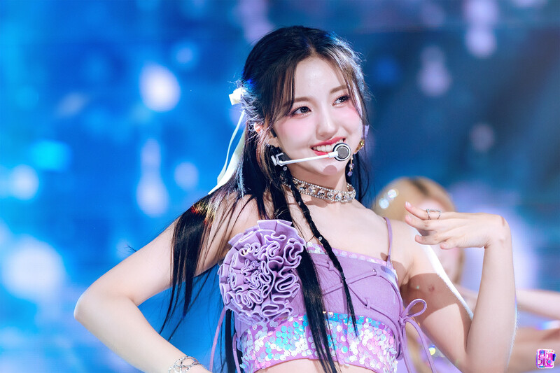 240623 Kep1er Yeseo - 'Shooting Star' at Inkigayo documents 1