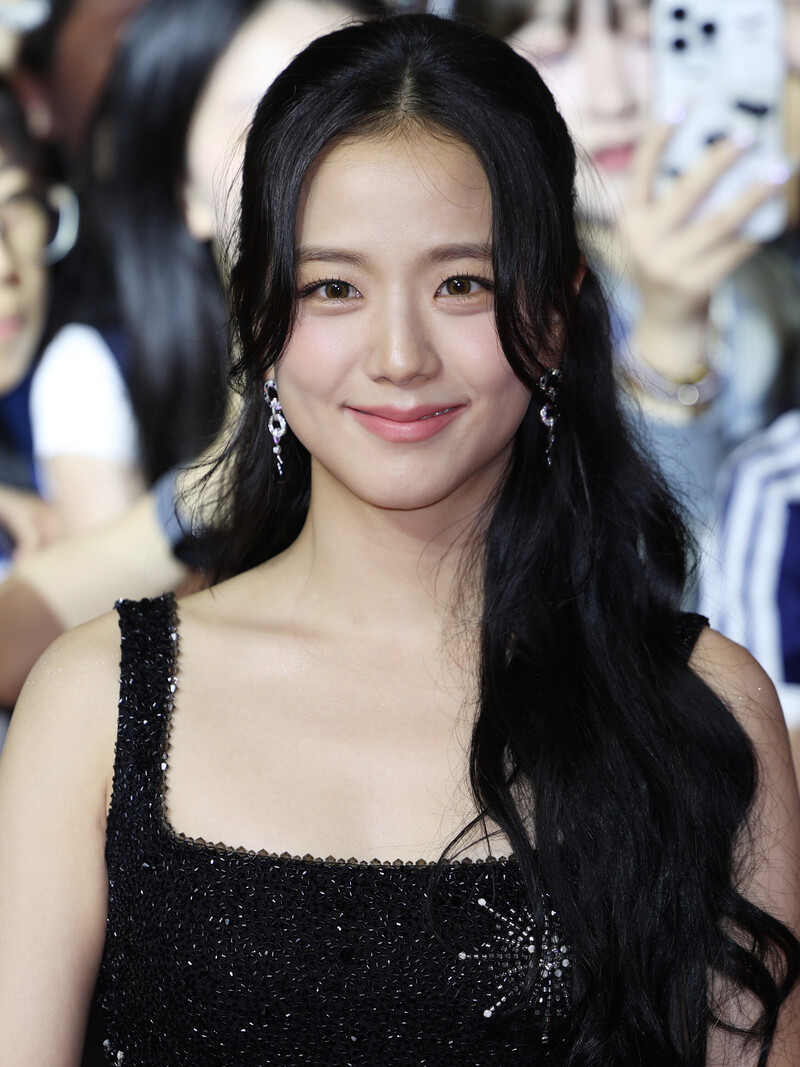 240809 Jisoo - Pink Carpet Event for BLACKPINK 'BORN PINK World Tour in Cinema' documents 3