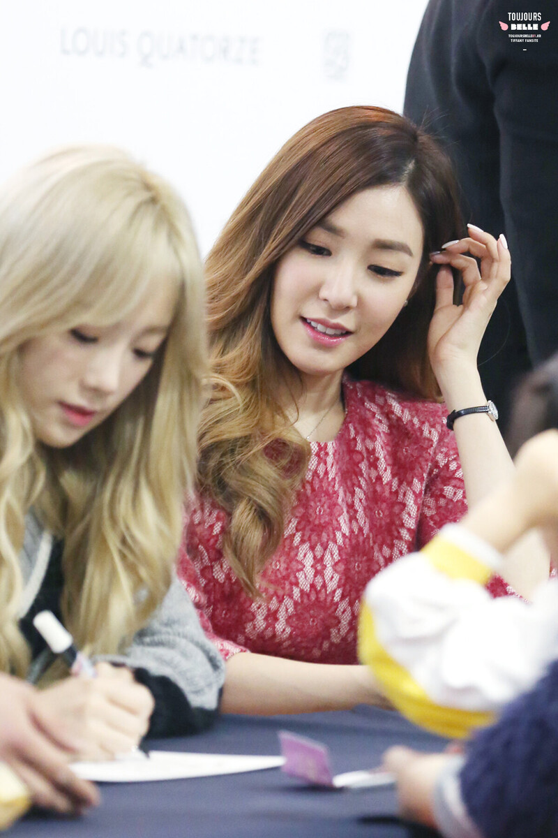 151127 Girls' Generation Tiffany at Louis Quatorze Busan Fansign documents 6