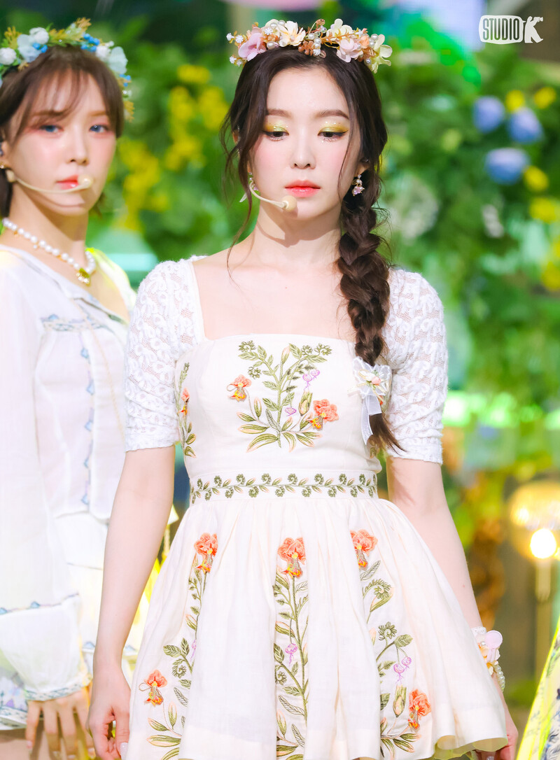 240628 Red Velvet Irene - 'Cosmic' at Music Bank documents 2