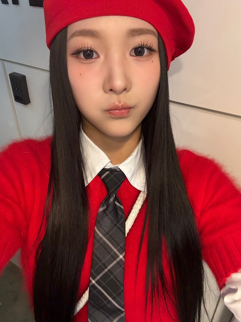 241225 - YOUNG POSSE Members Twitter Update with YEONJUNG documents 4