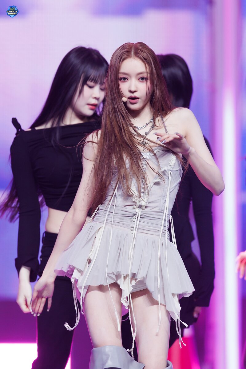 240314 OH MY GIRL YooA - 'Rooftop' at M Countdown documents 8