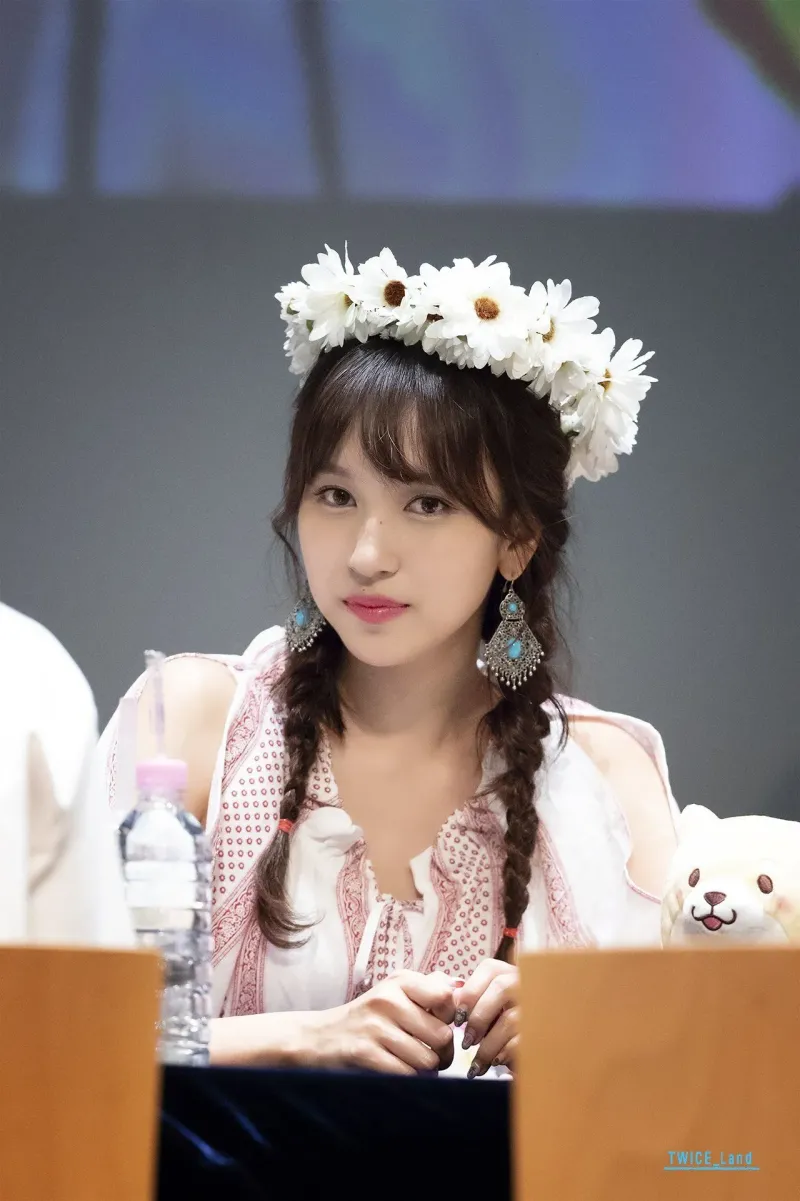 TwiceMina1620.jpg