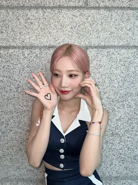 220703 LOONA Twitter Update - Kim Lip