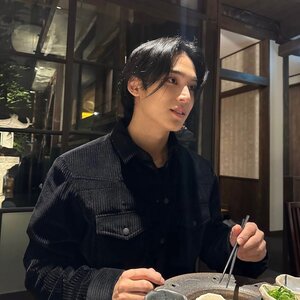221207 SEVENTEEN Mingyu Instagram Update