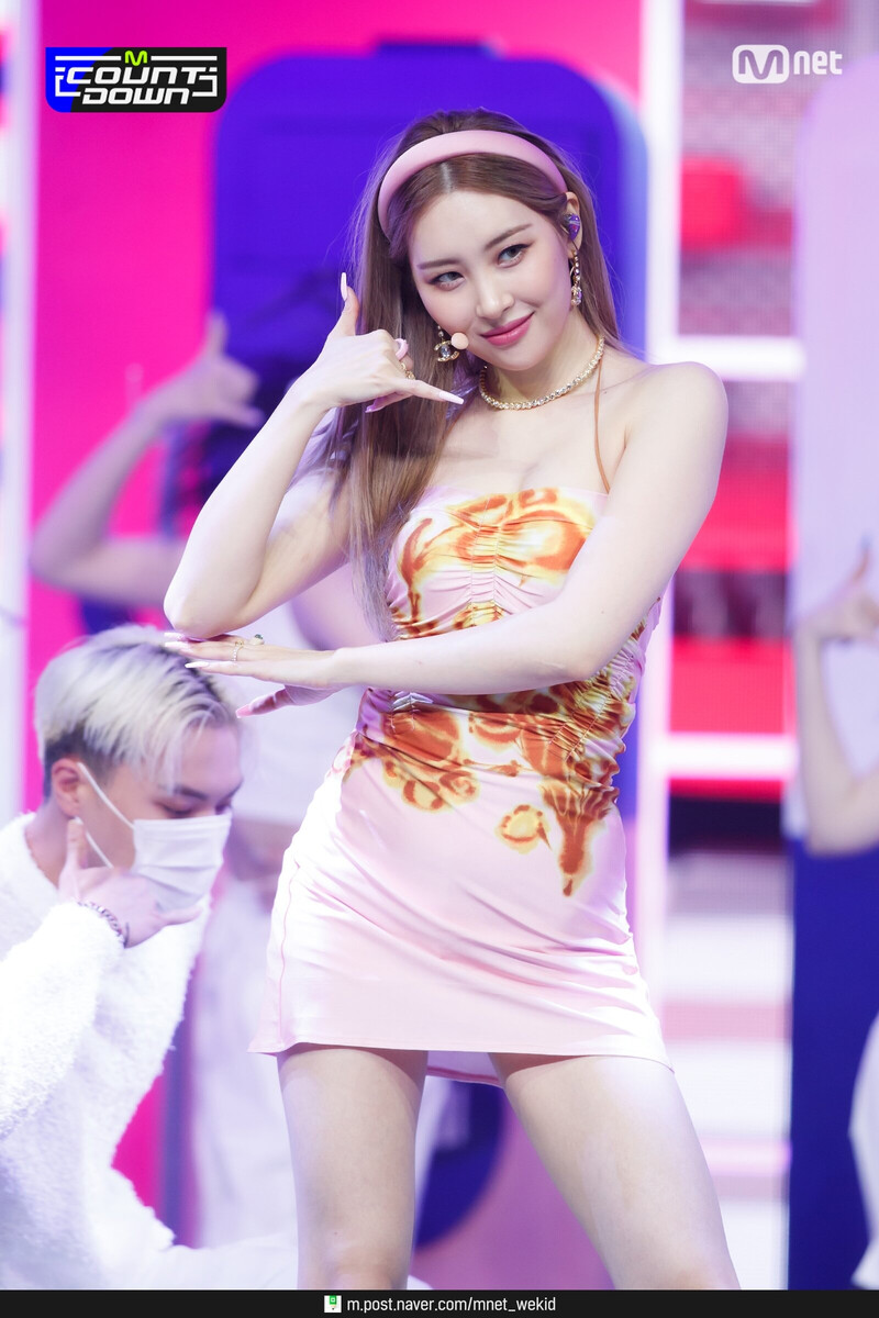 210812 Sunmi - 'SUNNY' + "You can't sit with us' at M Countdown documents 13