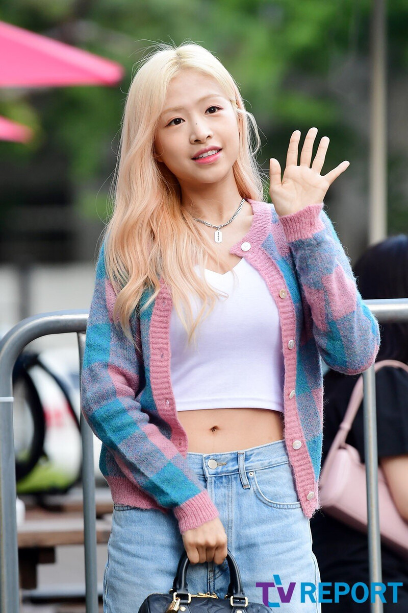 220902 Kim Chaewon - Music Bank Commute documents 4