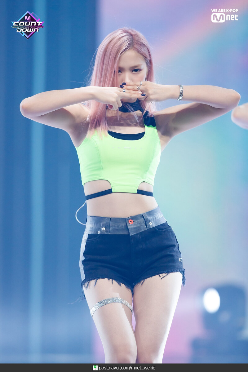 190822 ITZY - 'ICY' at M COUNTDOWN documents 10