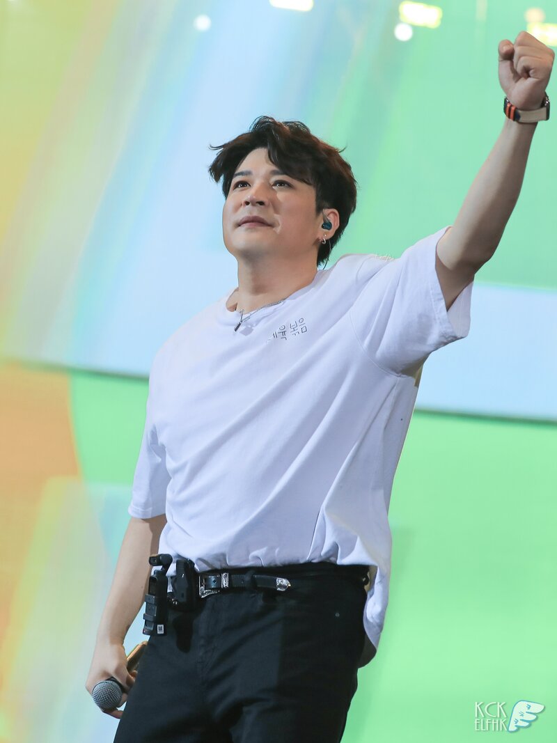 200119 Super Junior Shindong at SS8 in Macau (Day 2) documents 2