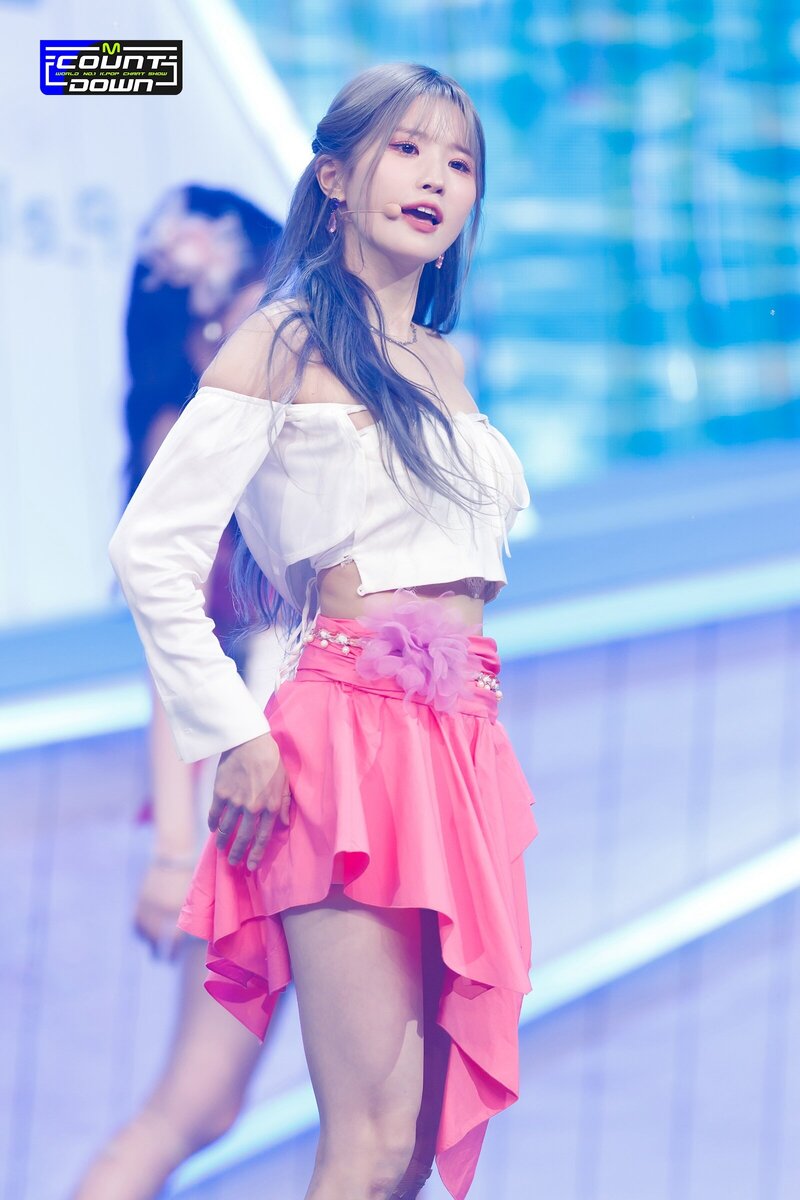 220630 fromis_9 'Stay This Way' at M Countdown documents 24