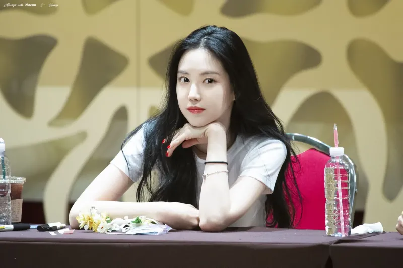 Naeun1669.jpg