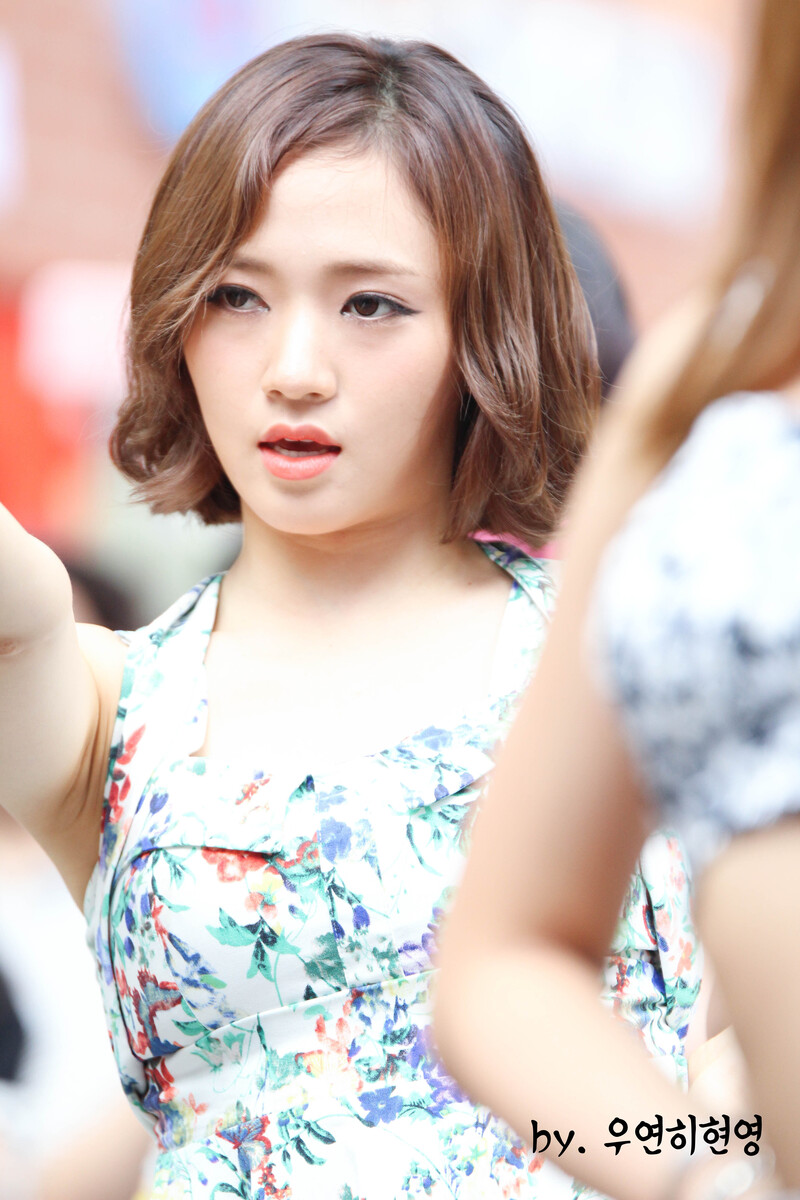 140807 Ladies' Code Sojung at Myeongdong Guerrilla Concert documents 1