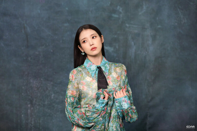 230223 EDAM Naver Post - IU - Harper's Bazaar Photoshoot Behind documents 3