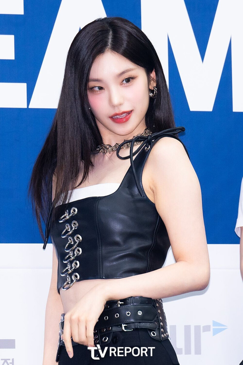 240822 ITZY Yeji - 2024 K-World Dream Awards documents 8