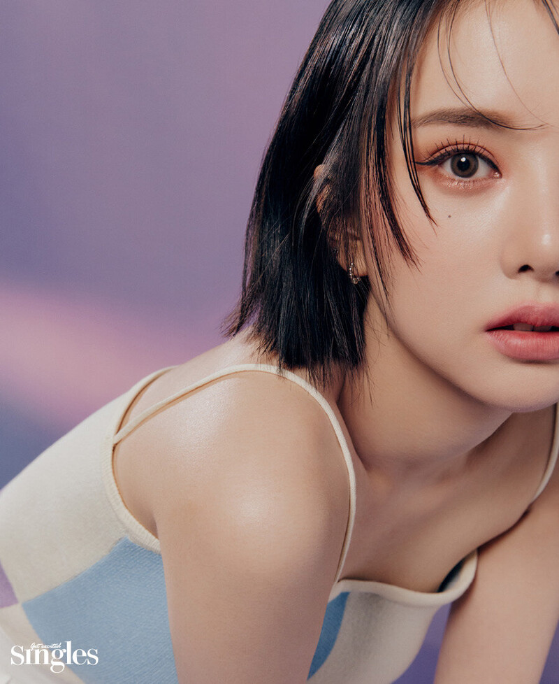 VIVIZ EUNHA for SINGLES Magazine Korea x PEACH C Eyeshadow May Issue 2022 documents 3